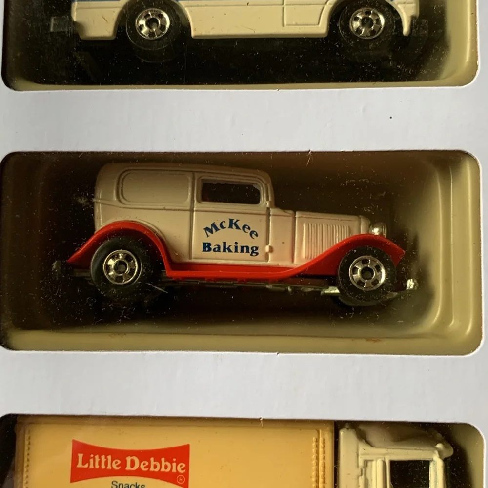 Mattel Little Debbie Die Cast Toy Vehicles Set Vintage Collectible 🆕